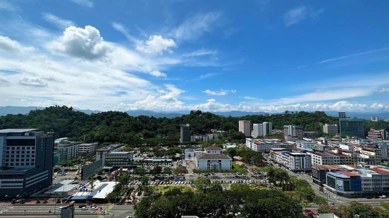 Summer Studio Apartment At Kota Kinabalu City Centre Bagian luar foto