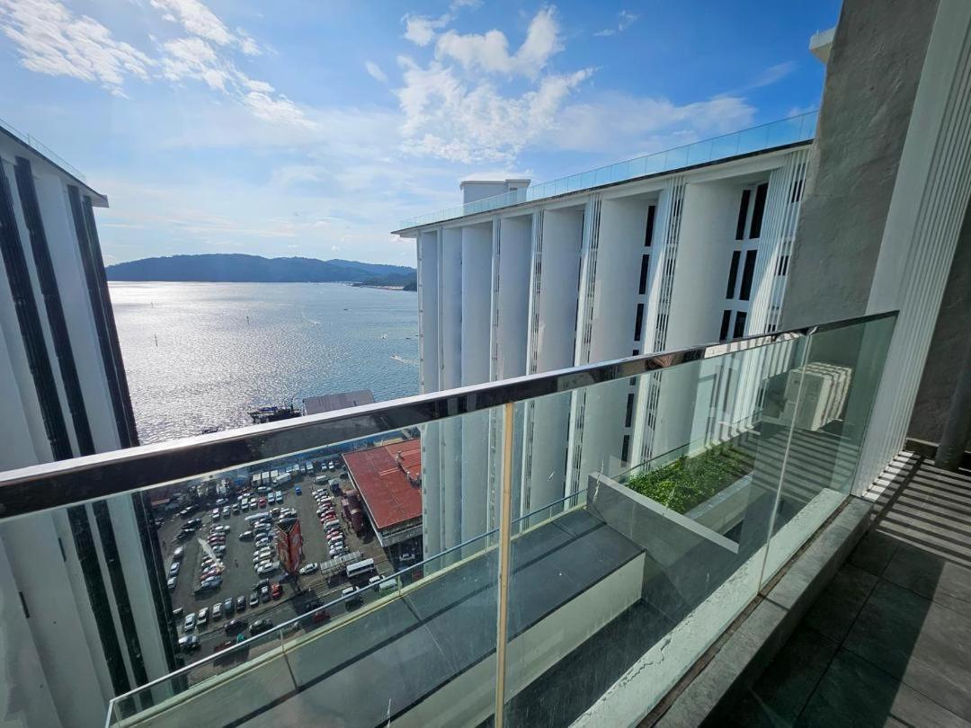 Summer Studio Apartment At Kota Kinabalu City Centre Bagian luar foto